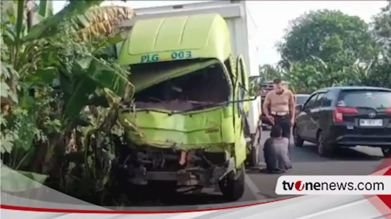 Kecelakaan Beruntun di Jalinsum Palembang-Indralaya, Truk Box VS 2 Mobil dan 1 Motor. Empat Korban Dilarikan ke Rumah Sakit