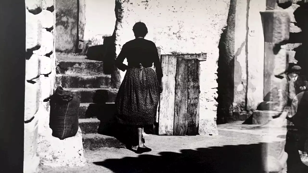 Mabos: la Calabria, i migranti, la poesia e le foto di Mario Giacomelli