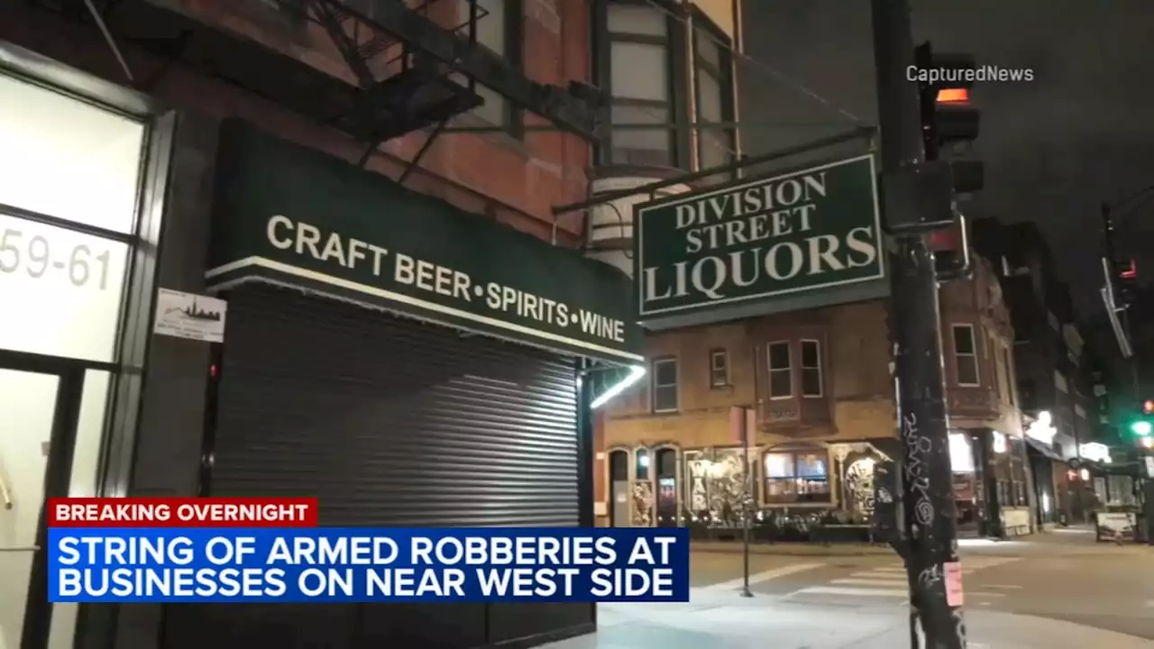 Chicago police: Robbers target liquor stores, bar on Near West Side