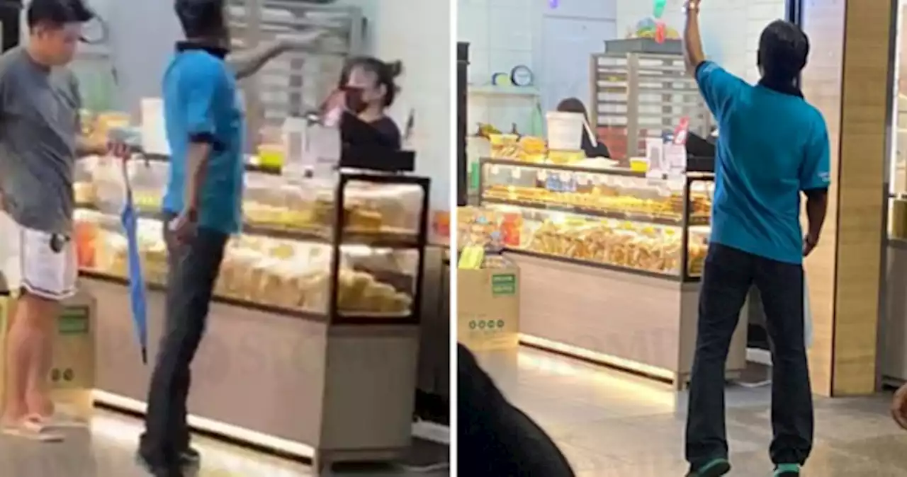 Man goes on vulgar tirade against bakery staff in Khatib after alleged dispute, throws cash on the floor