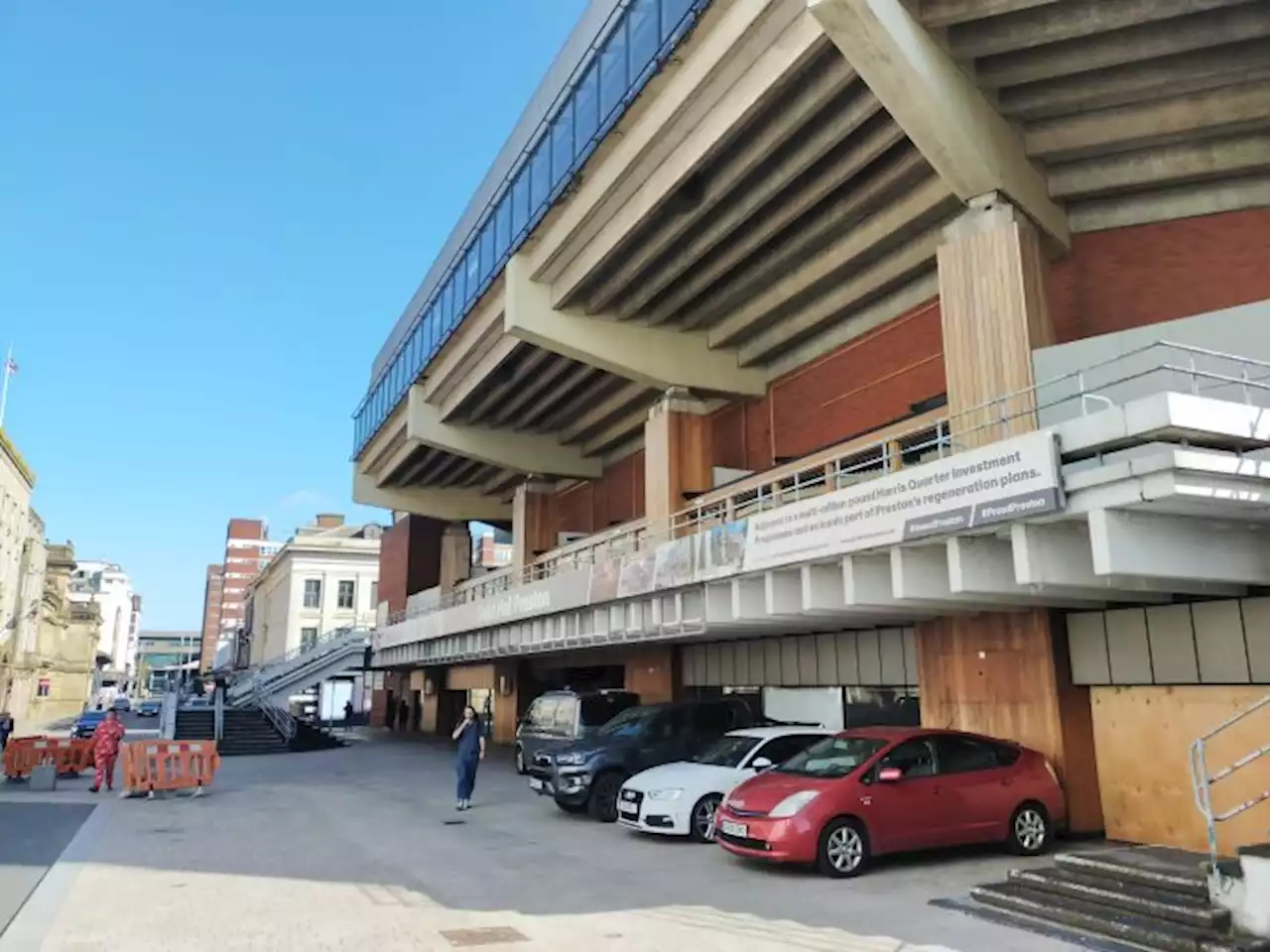 Preston Guild Hall believed to have ‘crumbly concrete’ in roof panels