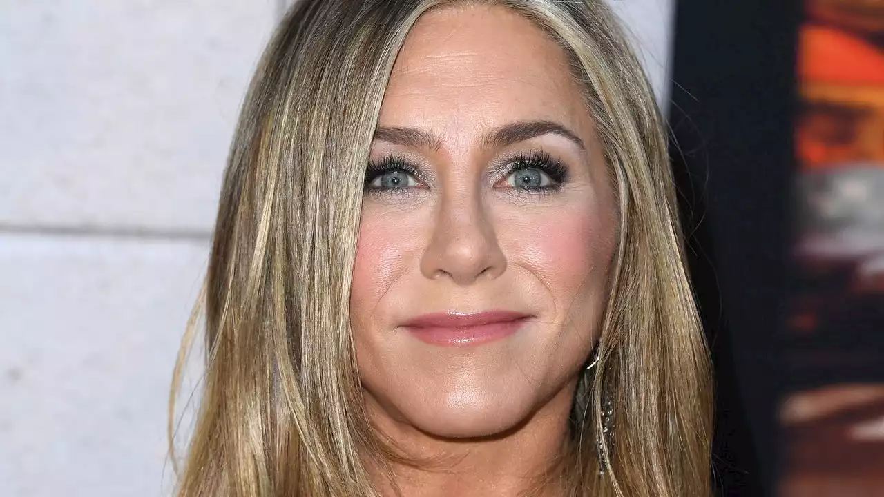 Jennifer Aniston Tries Some (Very Fashionable) Lymphatic Drainage Boots On For Size