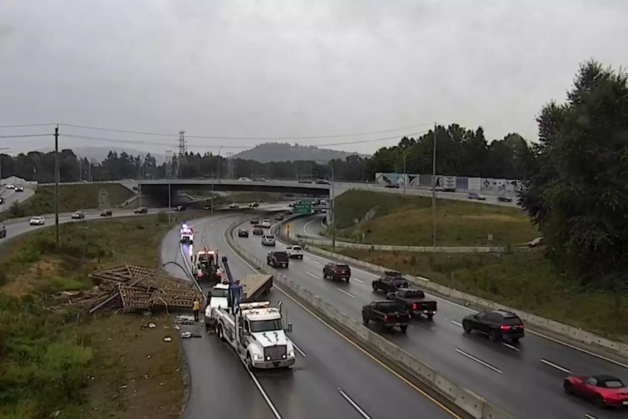 Rollover crash closes Highway 1 Westbound in North Vancouver