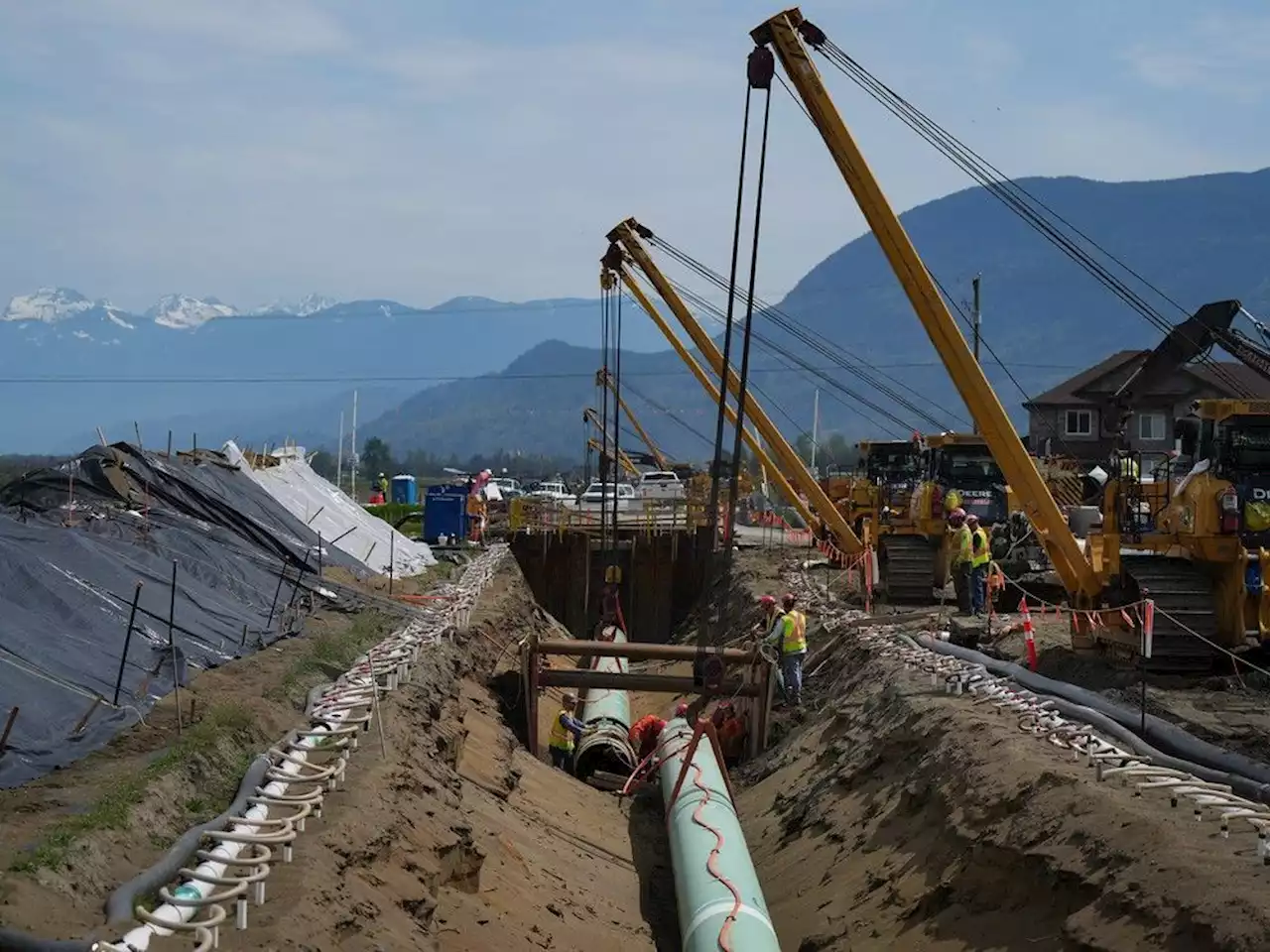 Trans Mountain pipeline faces nine-month delay over route dispute