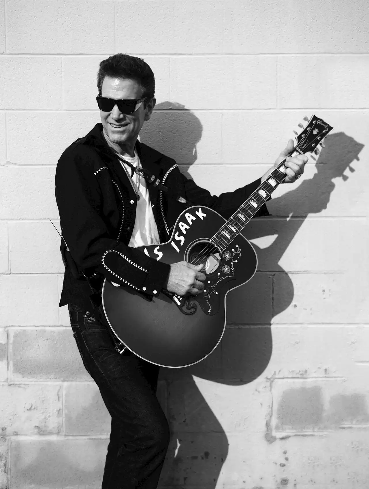 Chris Isaak to bring holiday cheer and songs to Northfield Park in November