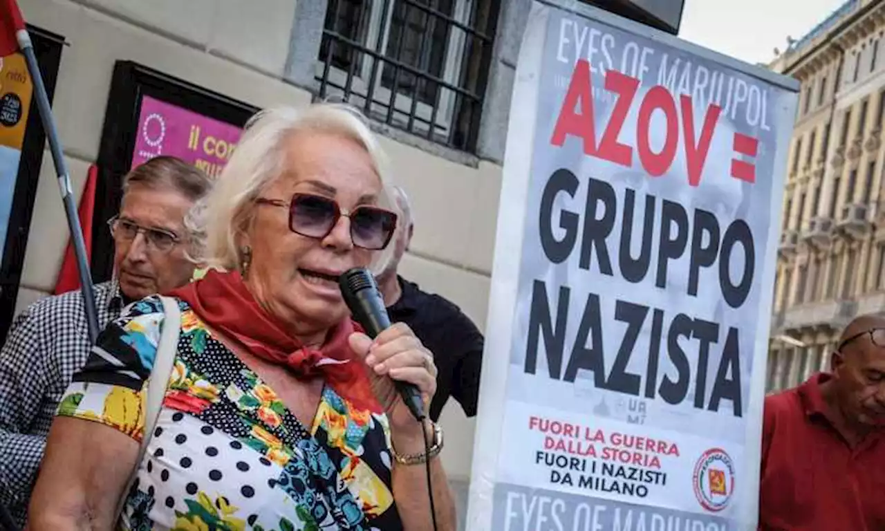 Proteste a Milano per la mostra fotografica: ci sono i neonazisti della Azov