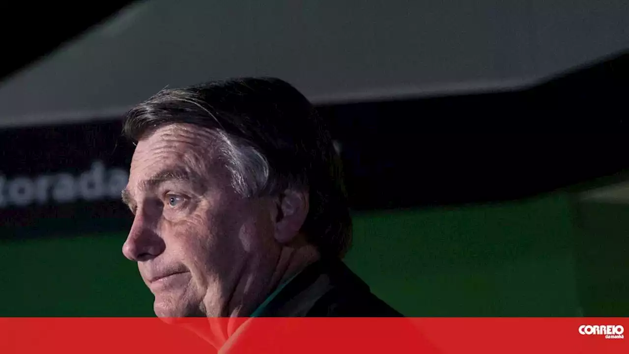 Bolsonaro internado num hospital de São Paulo para novas cirurgias