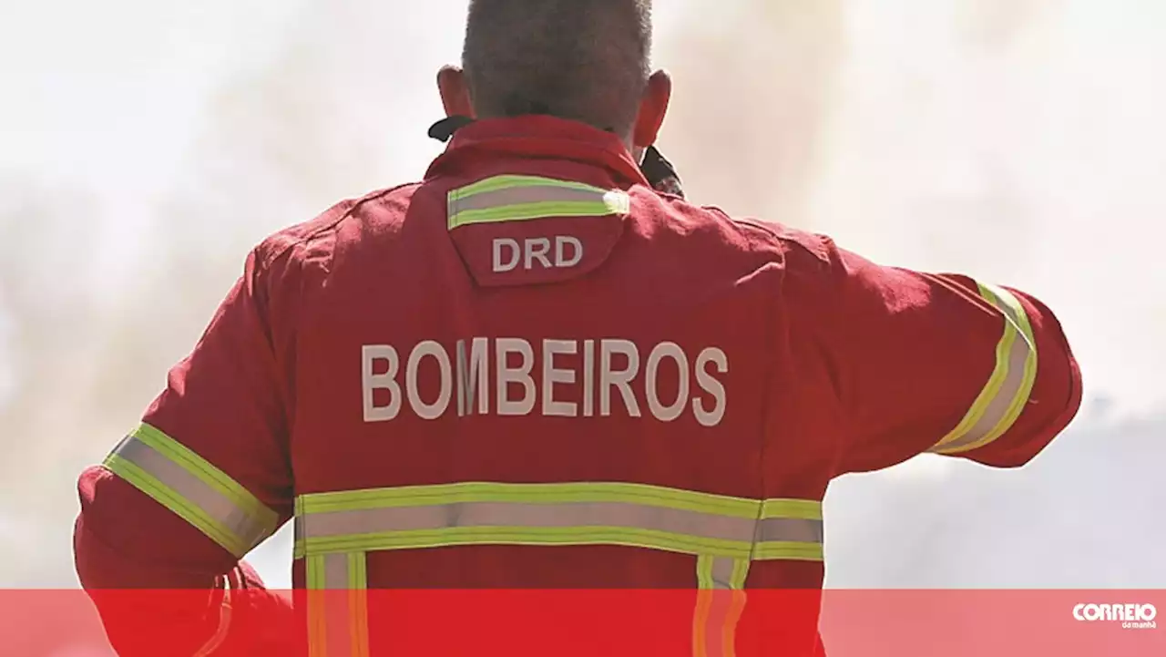 Incêndio no Barreiro deixa quatro desalojados