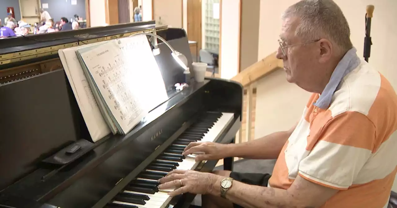 Adding the sweet sound of music to seniors’ lunches in Lakewood