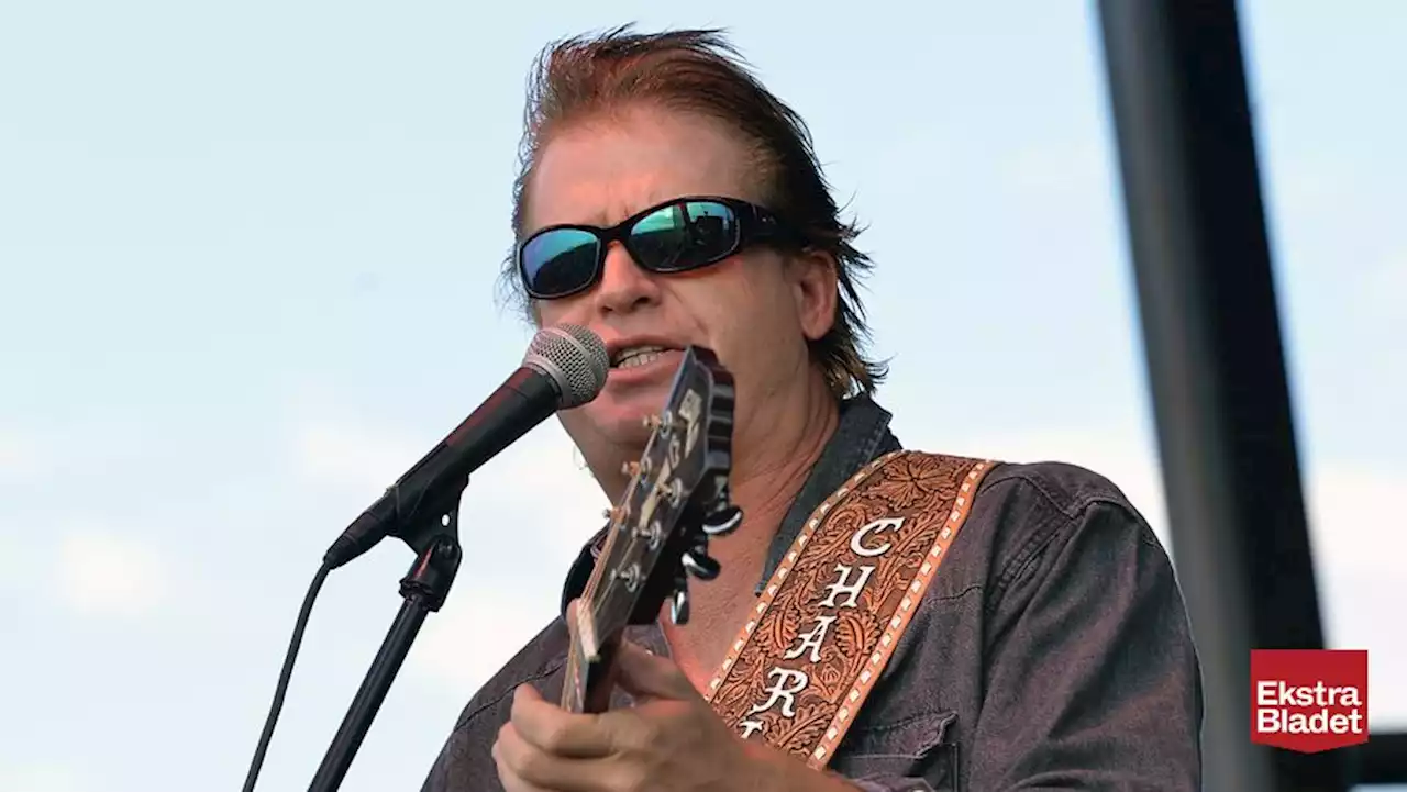 Charlie Robison er død