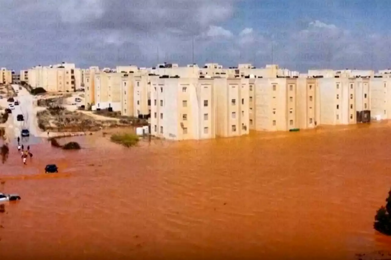 2,000 feared dead in floods after weekend storm, Libyan prime minister says