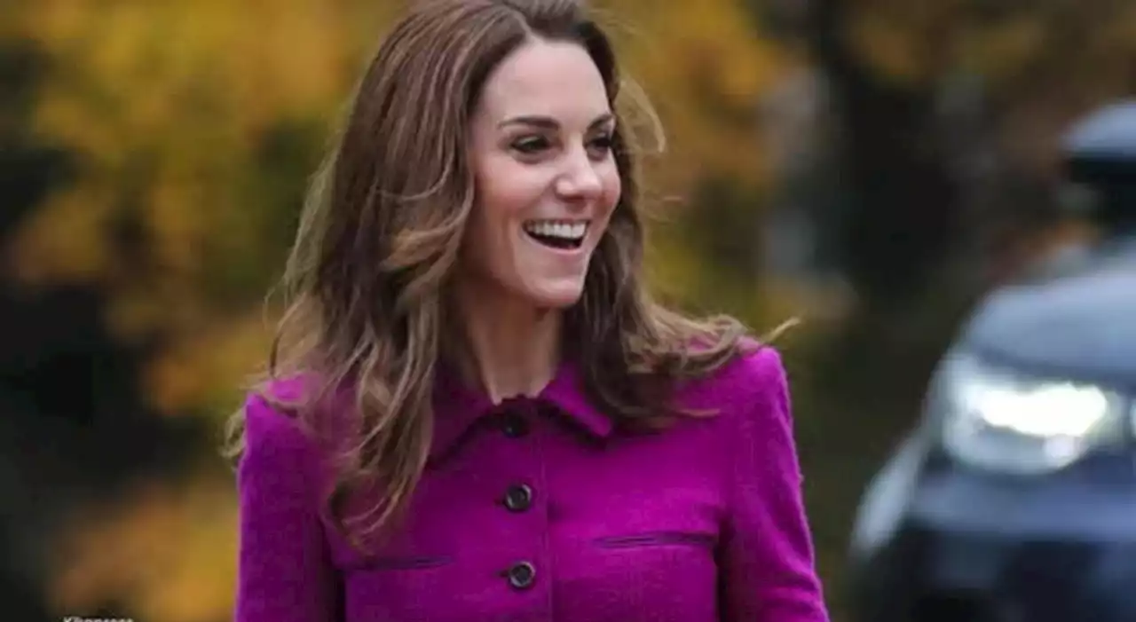 Kate Middleton mette in imbarazzo William (e lo prende in giro): quel gesto fuori luogo e poco regale