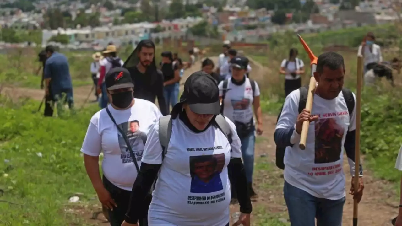 Atacan a madres buscadoras; Ceci Flores pide que las dejen abrazar a sus hijos