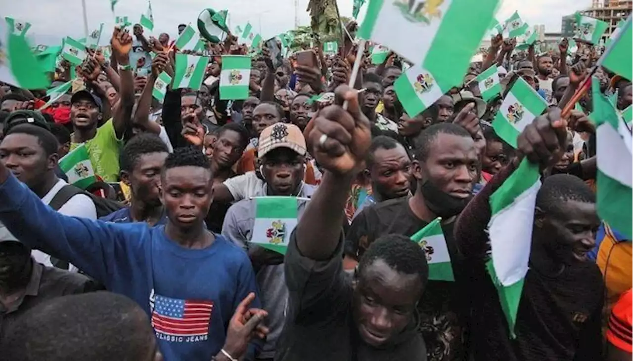 How Nigerians, Others Can Benefit From UK Relocation Payment Programme