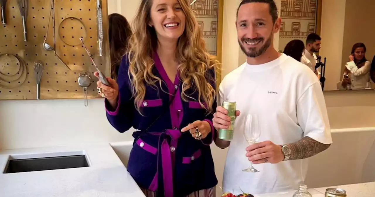 En vidéo, quand Blake Lively et Cédric Grolet mitonnent un gâteau ensemble : «Je suis encore choqué par tes talents de cheffe»