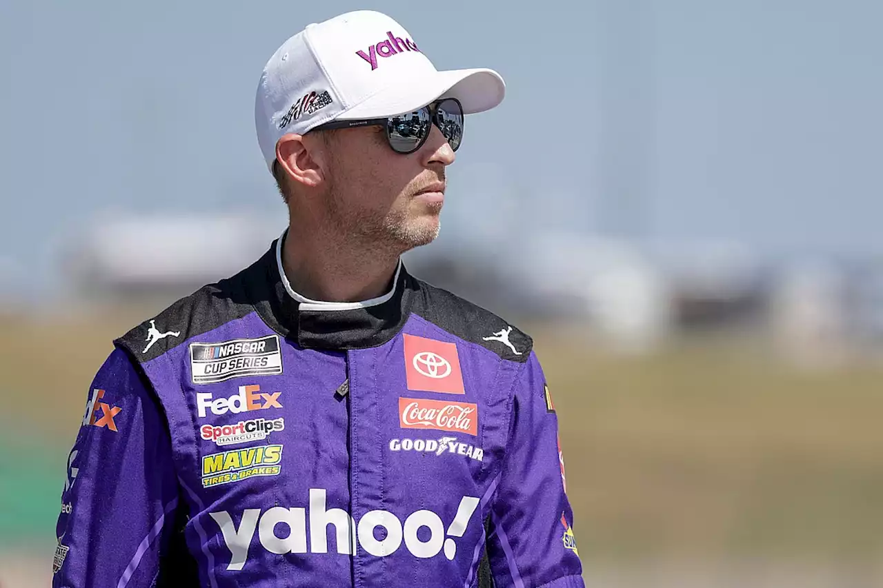 Hamlin admits he was too focused on Larson during final restart