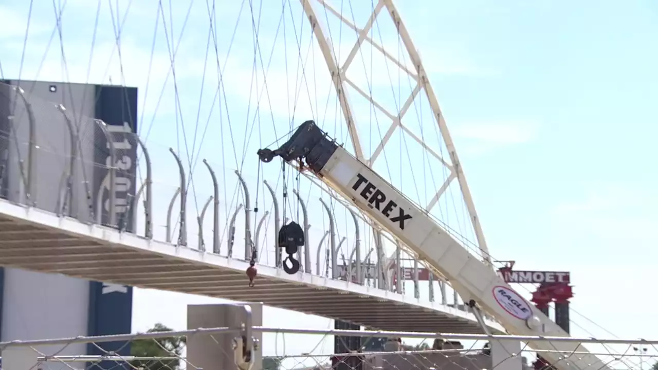 Northaven Trail Bridge placed over US 75 in Dallas