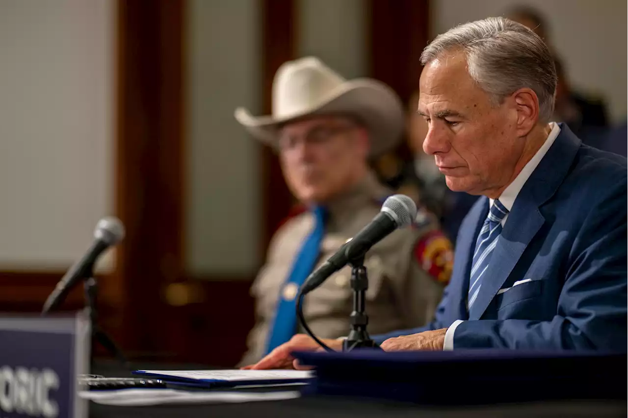 Tucker Carlson accuses Greg Abbott of betraying Texas