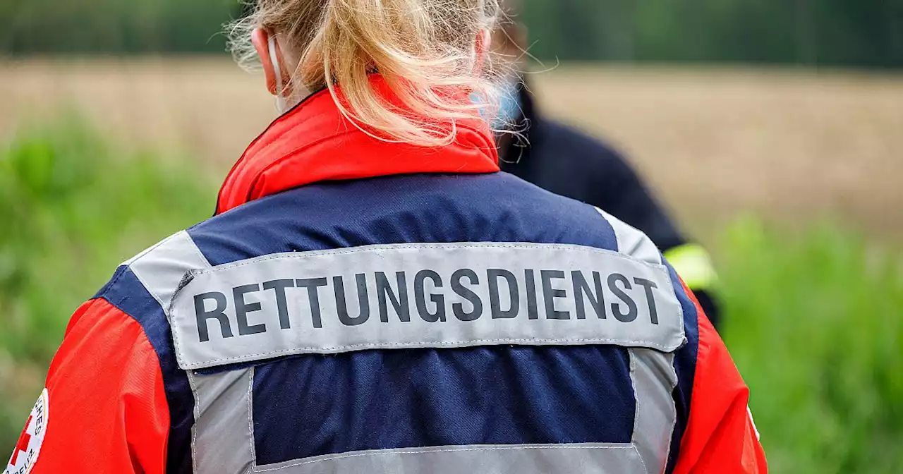 Mann bedroht Rettungssanitäter in Herford mit einem Messer