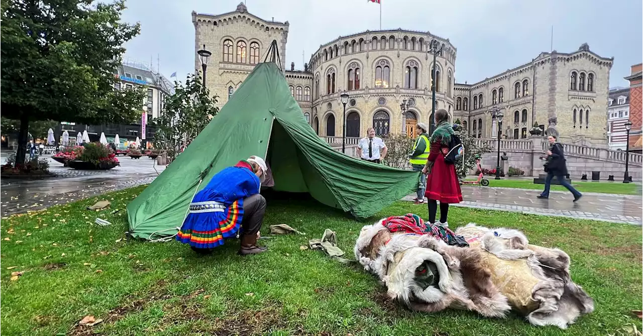 Sami activist sets up camp outside Norway parliament to protest wind turbines