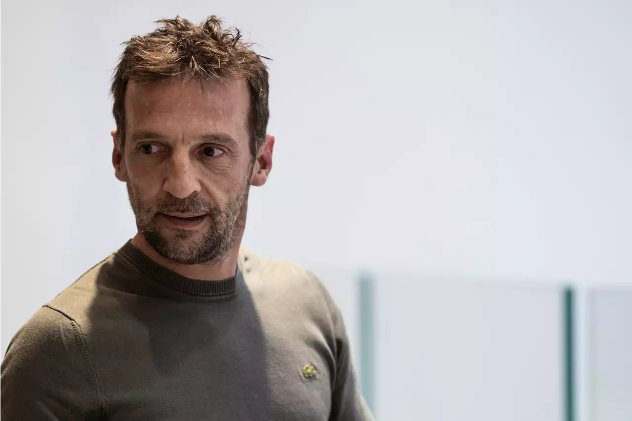 - Mathieu Kassovitz revient sur son grave accident : 'Je suis un con, je suis un mauvais motard'