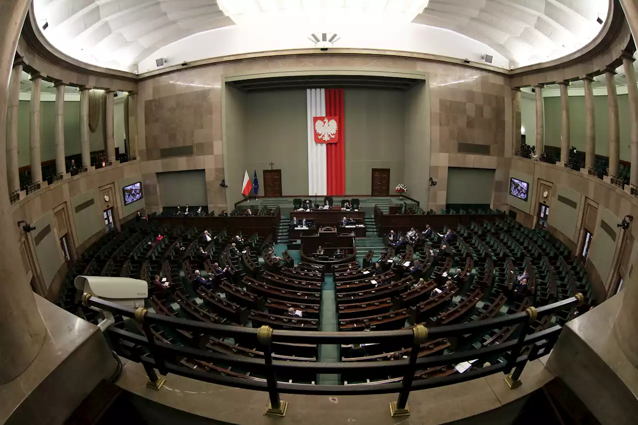 Polish opposition parties could get combined majority in Oct 15 vote -poll