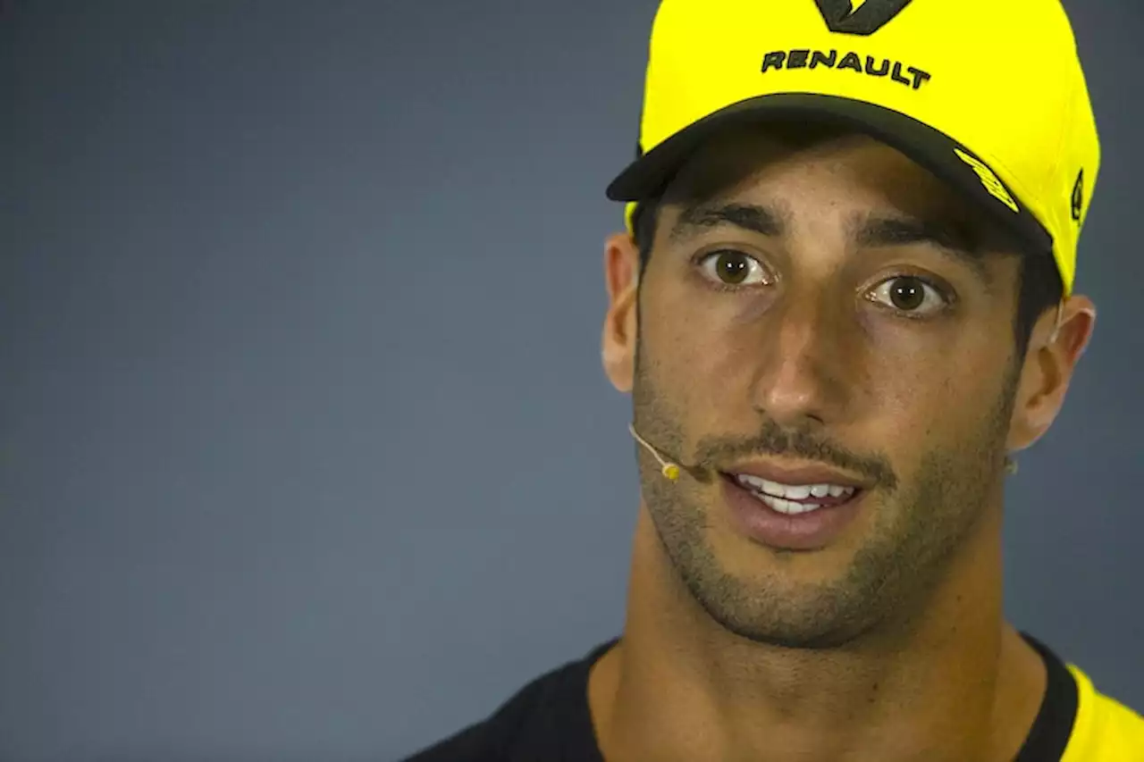 Hamilton-Crash, Fans jubeln: Daniel Ricciardo baff