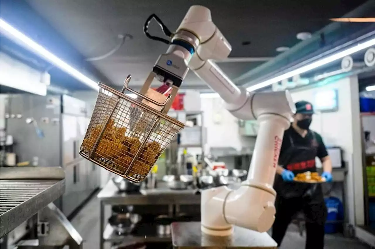 Robot fried chicken: Entrepreneur seeks to improve South Korea’s favourite food