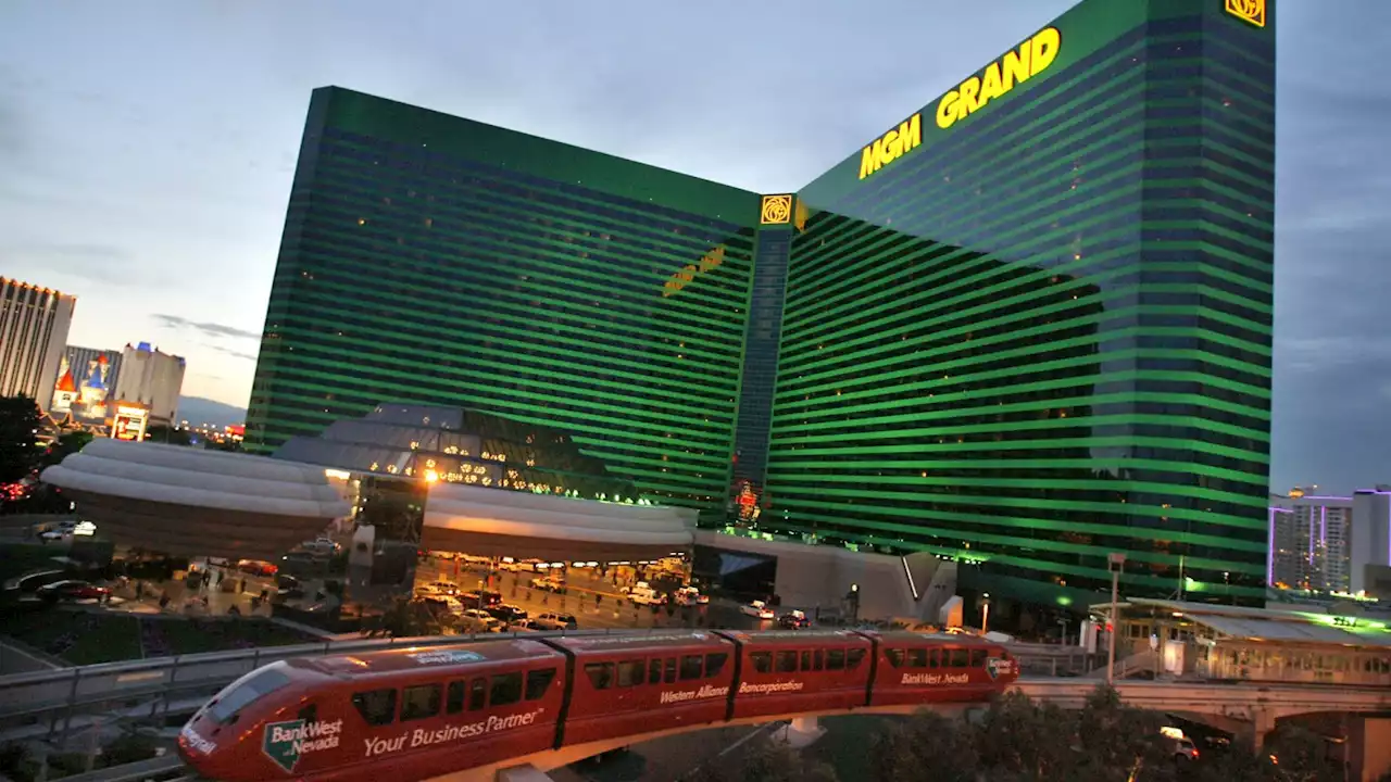 FBI investigates cybersecurity issue at MGM Resorts while casinos and hotels stay open across US