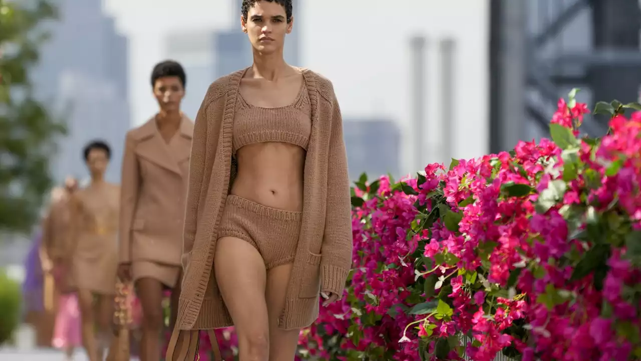 Michael Kors pays tribute to late mother with waterfront runway show set to Bacharach tunes