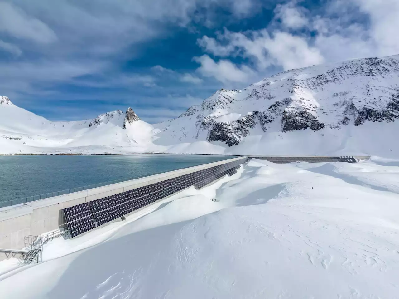 Rückschlag für Energiepläne – Nach Solarabstimmung im Wallis: IWB geben sich wortkarg