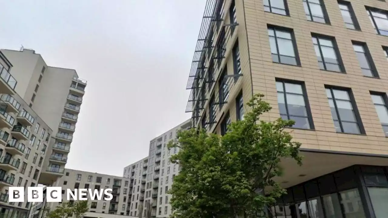 Woking: Emergency fire safety measures placed on high-rise
