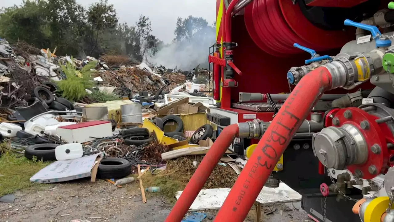 Nemours: les pompiers toujours mobilisés sur l'incendie d'une décharge, la maire prend des mesures