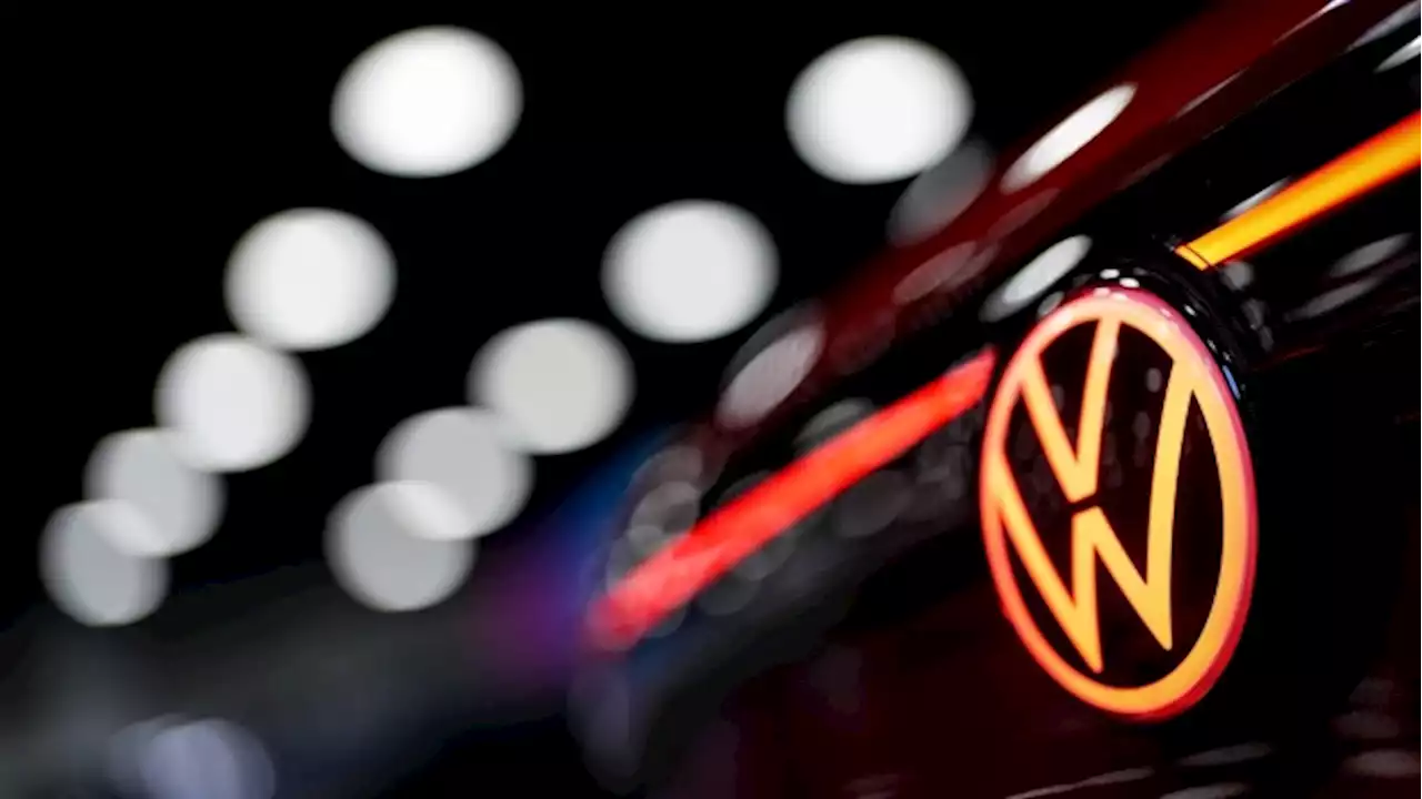 It will take 20 years for feds to break even with Volkswagen, Stellantis deals: PBO