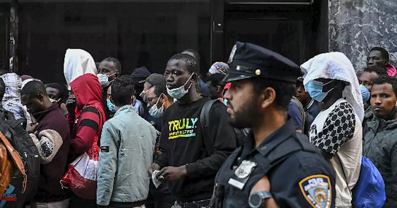 NYC Police Face Overtime Cuts to Ease Financial Burden from Migrants