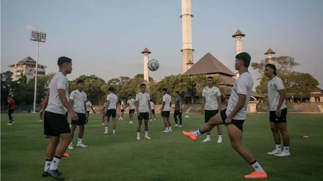 Jelang Indonesia vs Turkmenistan: Garuda Muda 'Diserbu' Warga