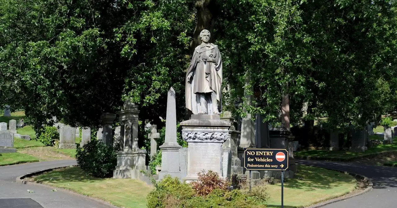 Steps taken to examine tourism potential of Renfrewshire's historic graveyards