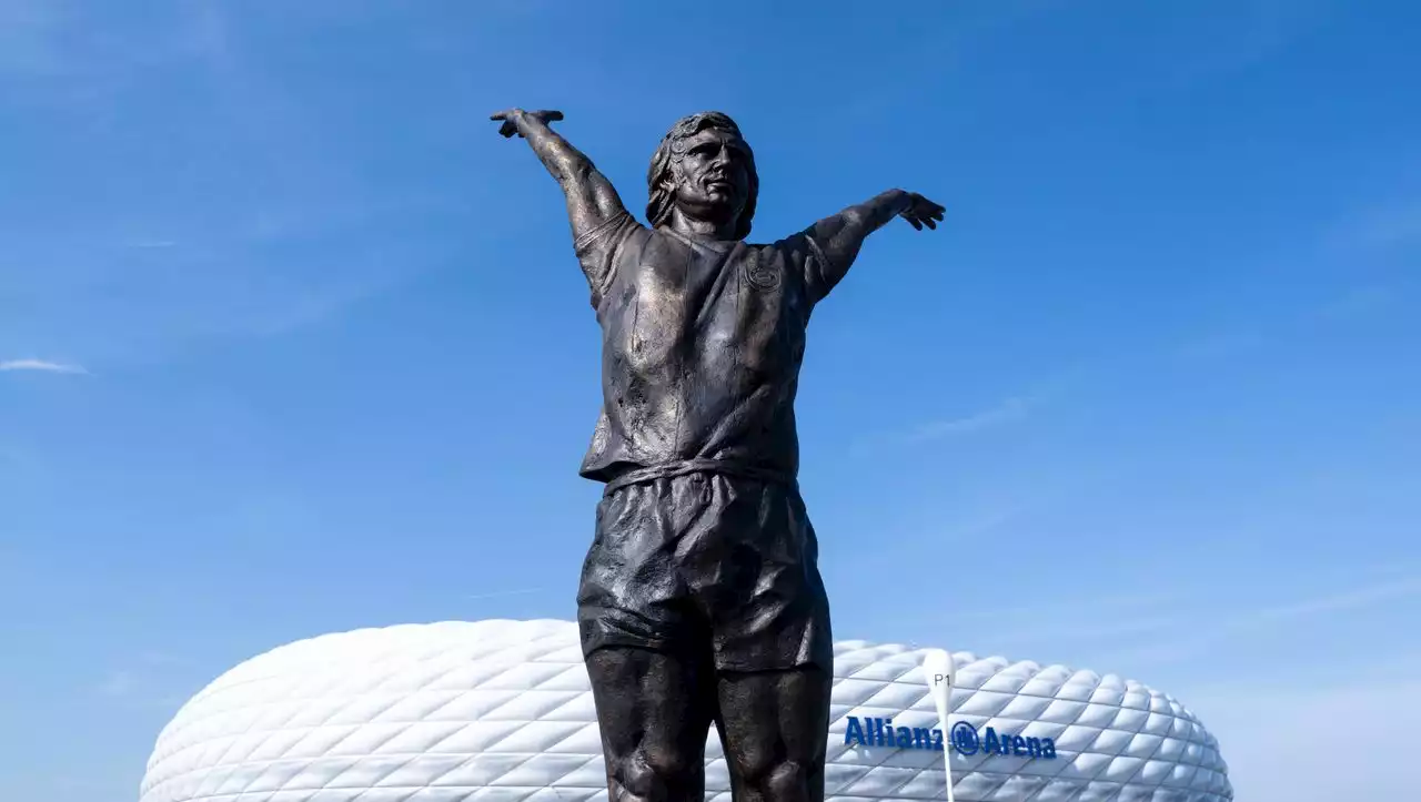 »Bomber der Nation«: FC Bayern München enthüllt Gerd-Müller-Denkmal