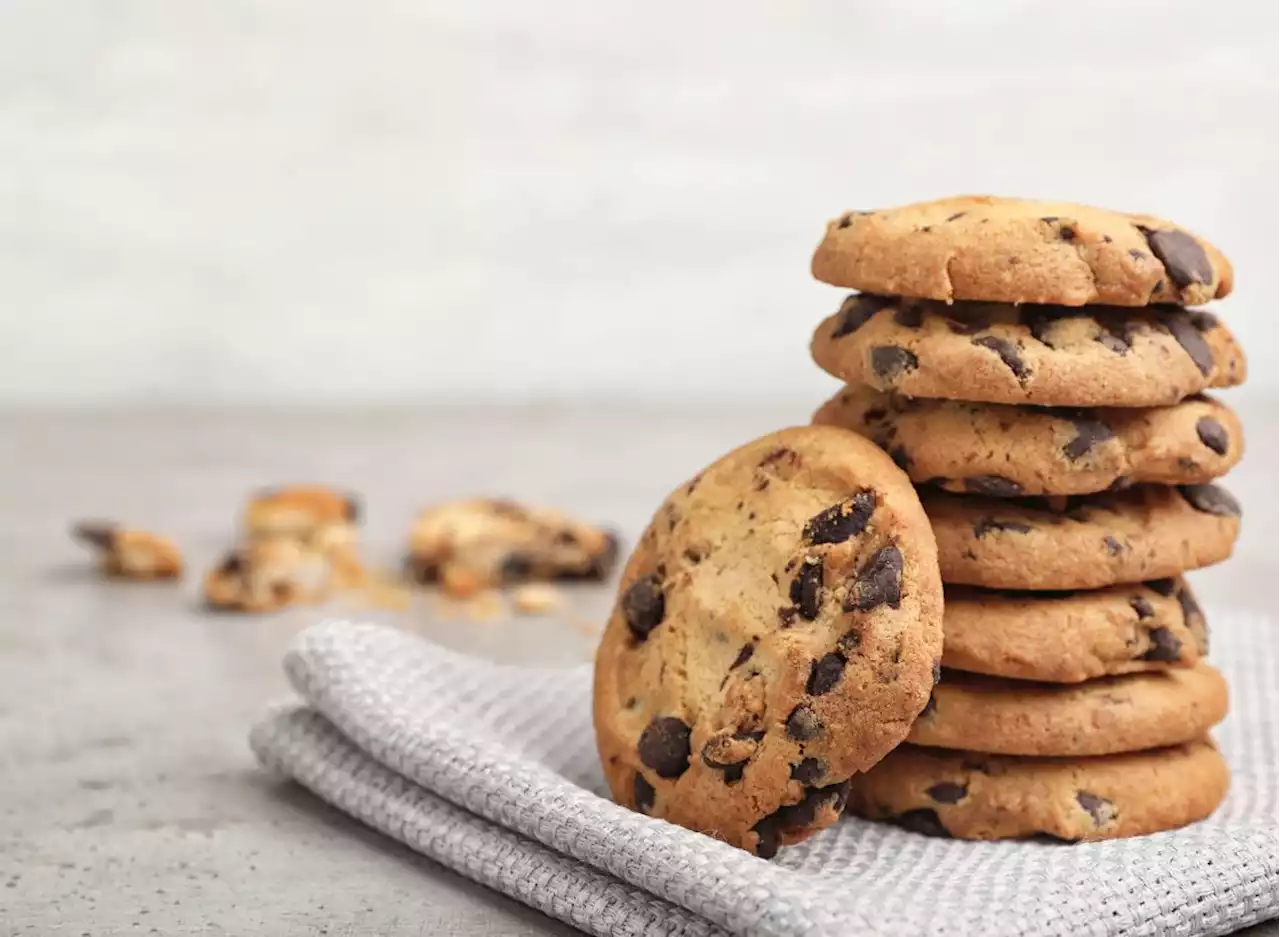 I Tried 5 Fast-Food Chocolate Chip Cookies & the Clear Winner Had a Surprising Ingredient