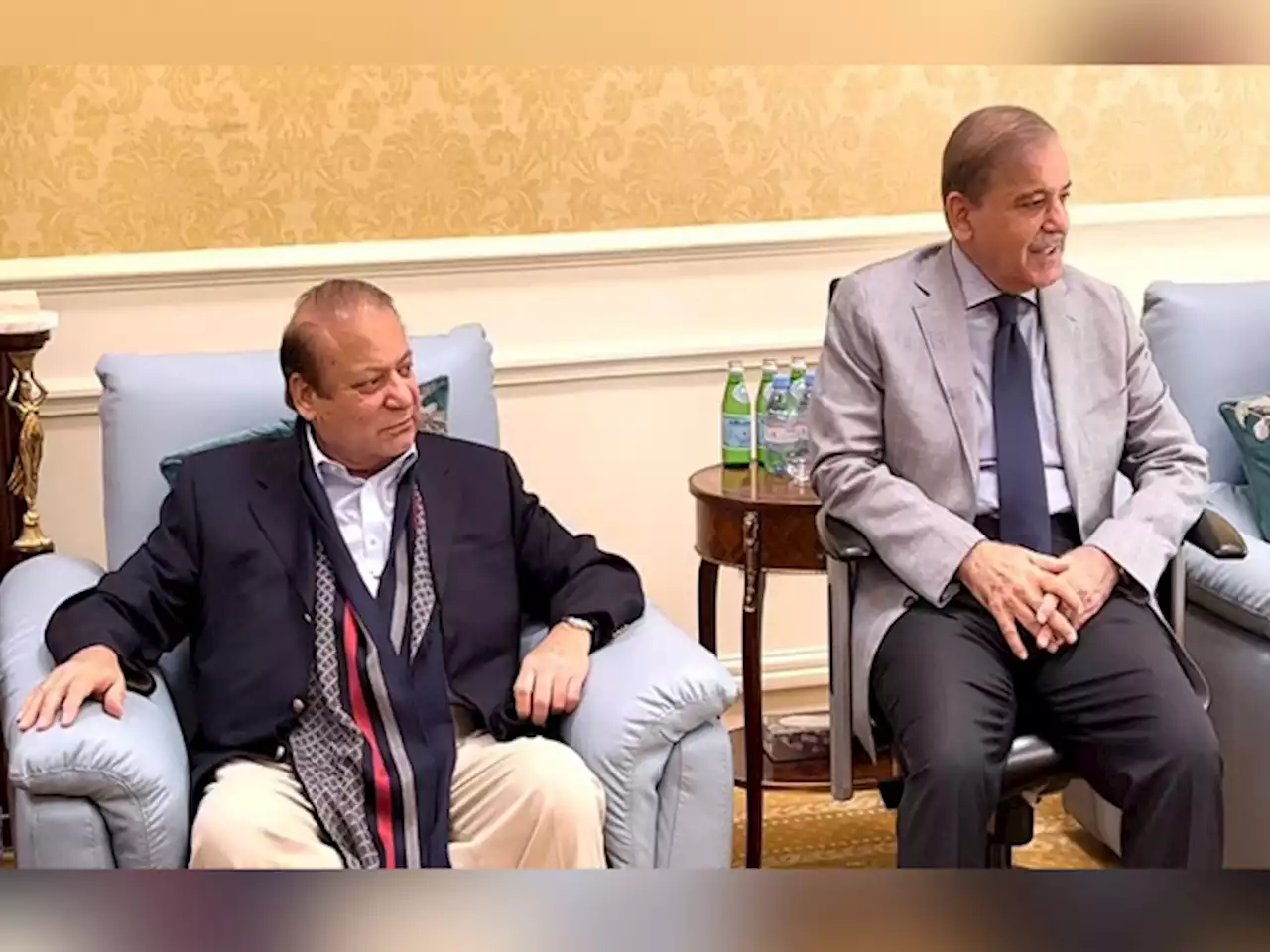 نواز شریف 21 اکتوبر کو پاکستان واپس آرہے ہیں، شہباز شریف