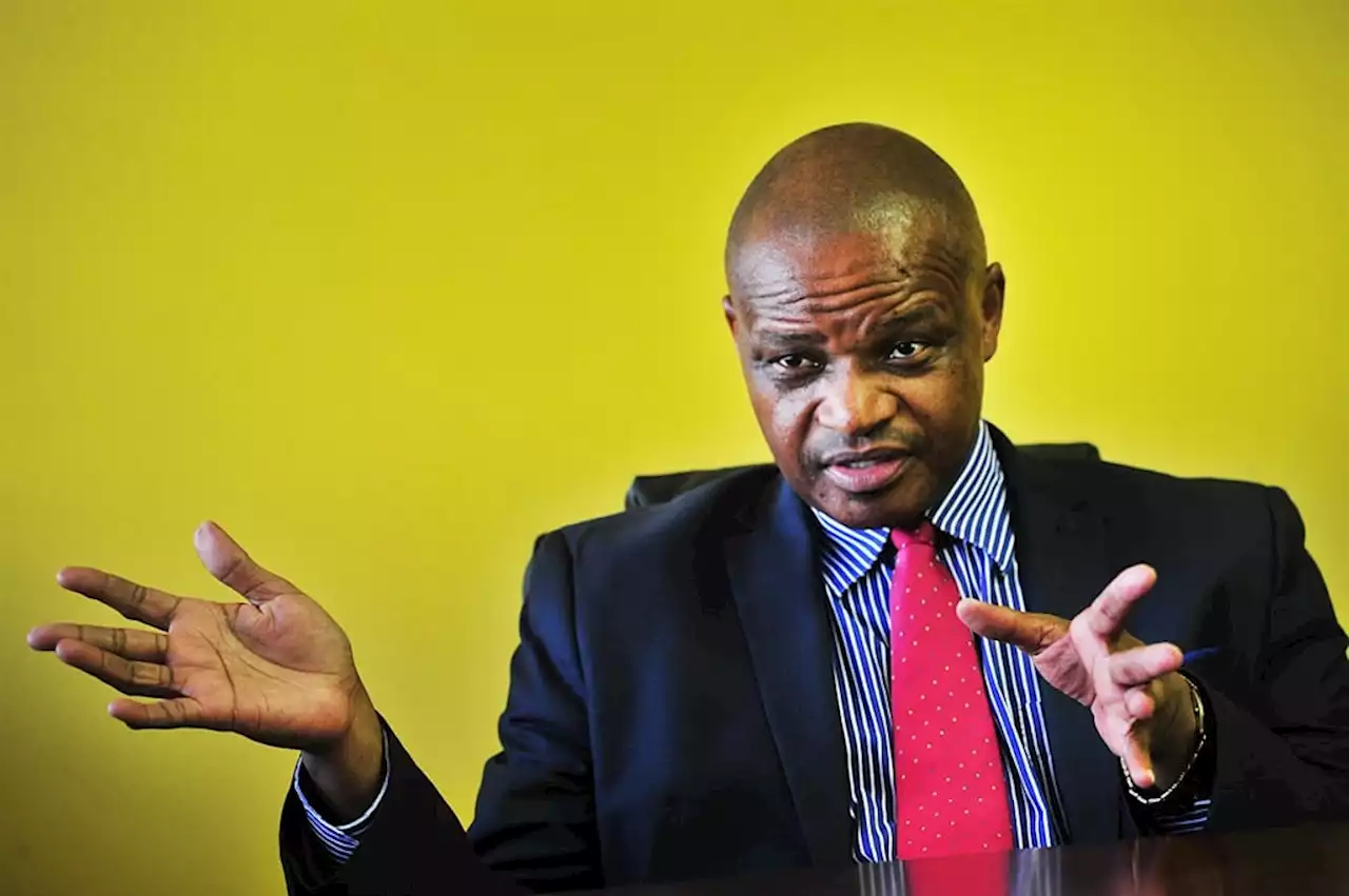 Top cop accuses police commissioner of misleading Scopa