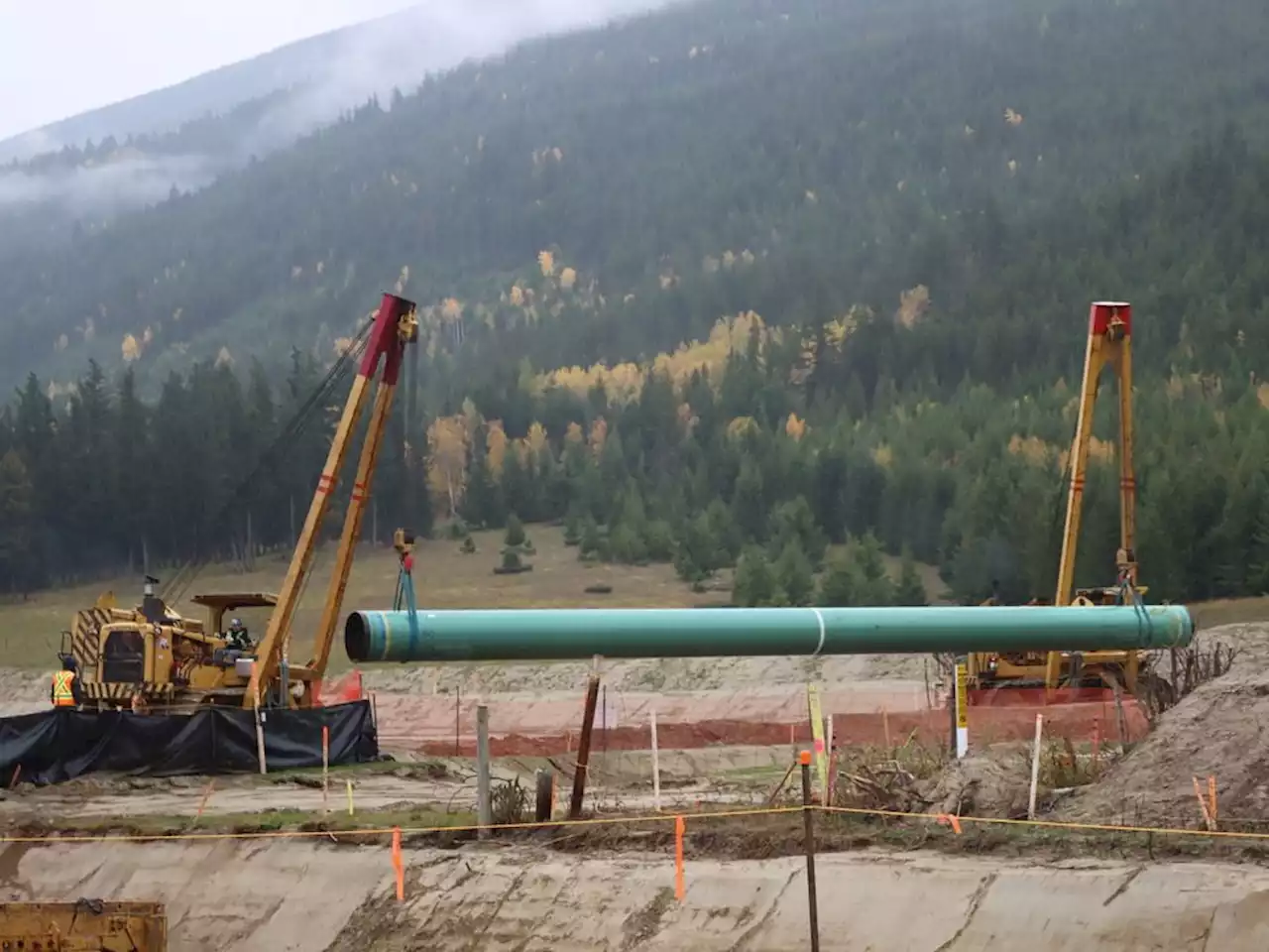 Trans Mountain pipeline faces 9-month delay over route dispute