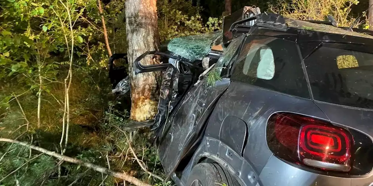 67-Jähriger krachte frontal gegen Baum