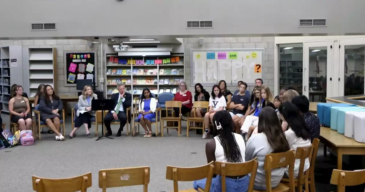 Rep. Scott Peters hosts roundtable with middle school students on mental health