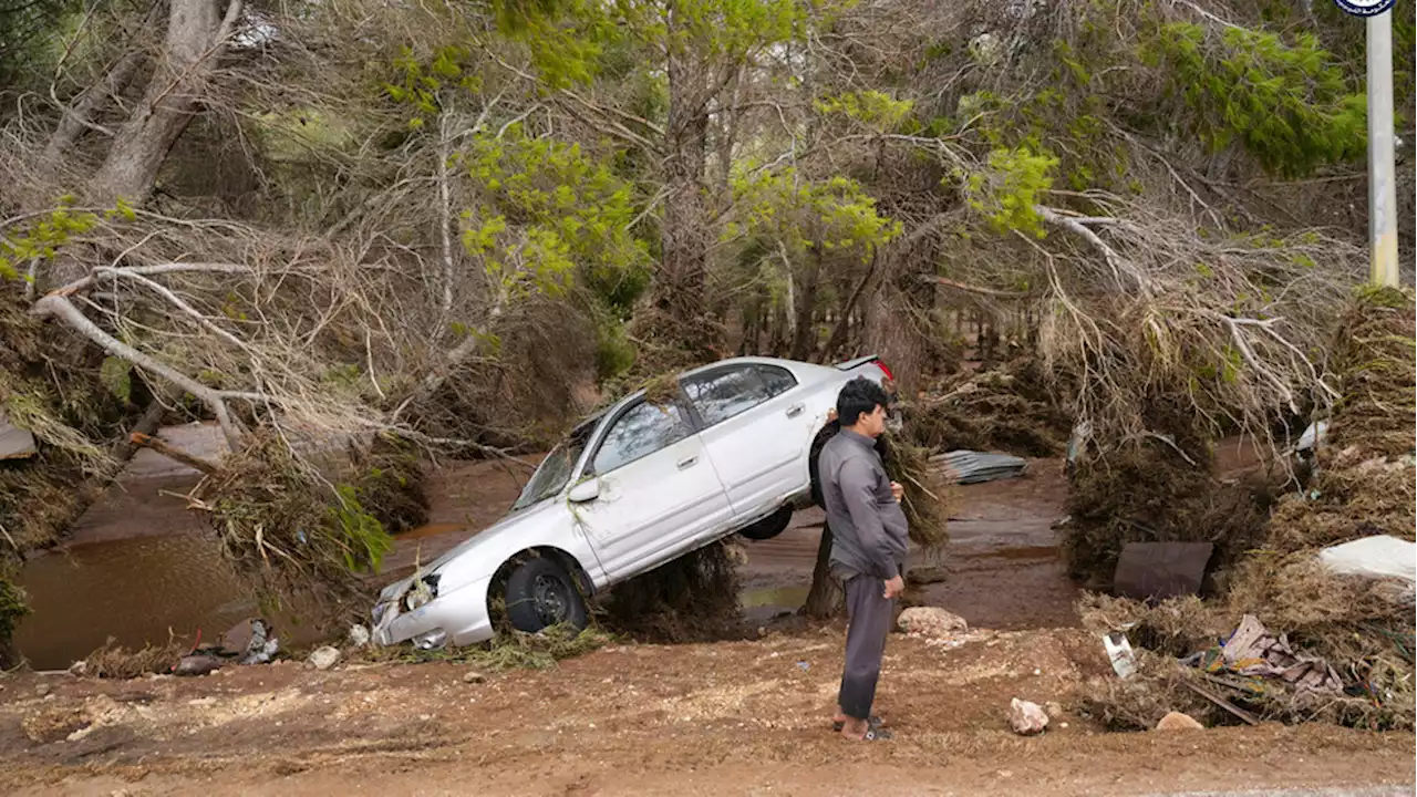 Devastating floods in Libya leaves 10,000 people missing and thousands feared dead