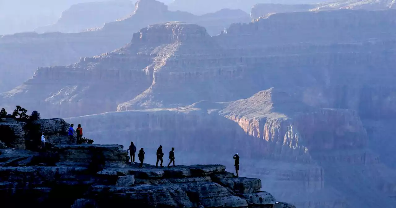 Man dies while trying to hike across Grand Canyon amid high heat