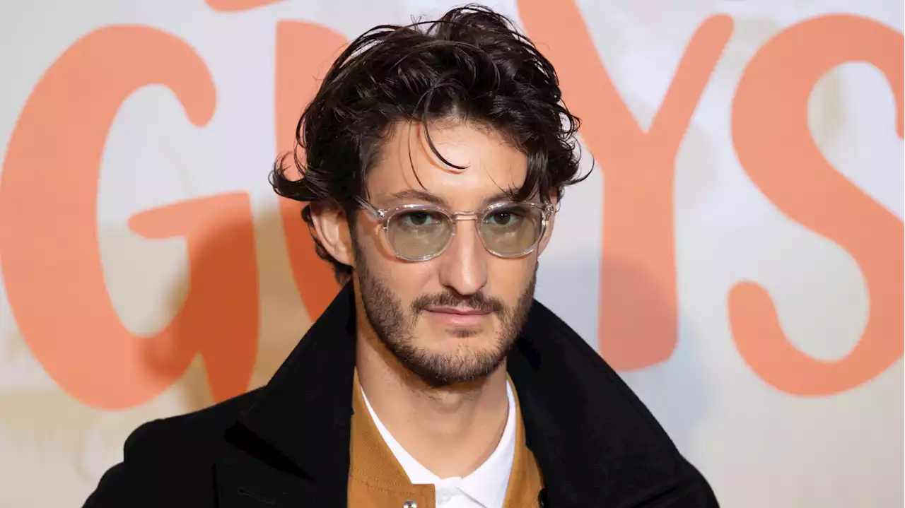 Pierre Niney salue le travail de Michel Gondry sur « ses troubles mentaux » et sa bipolarité