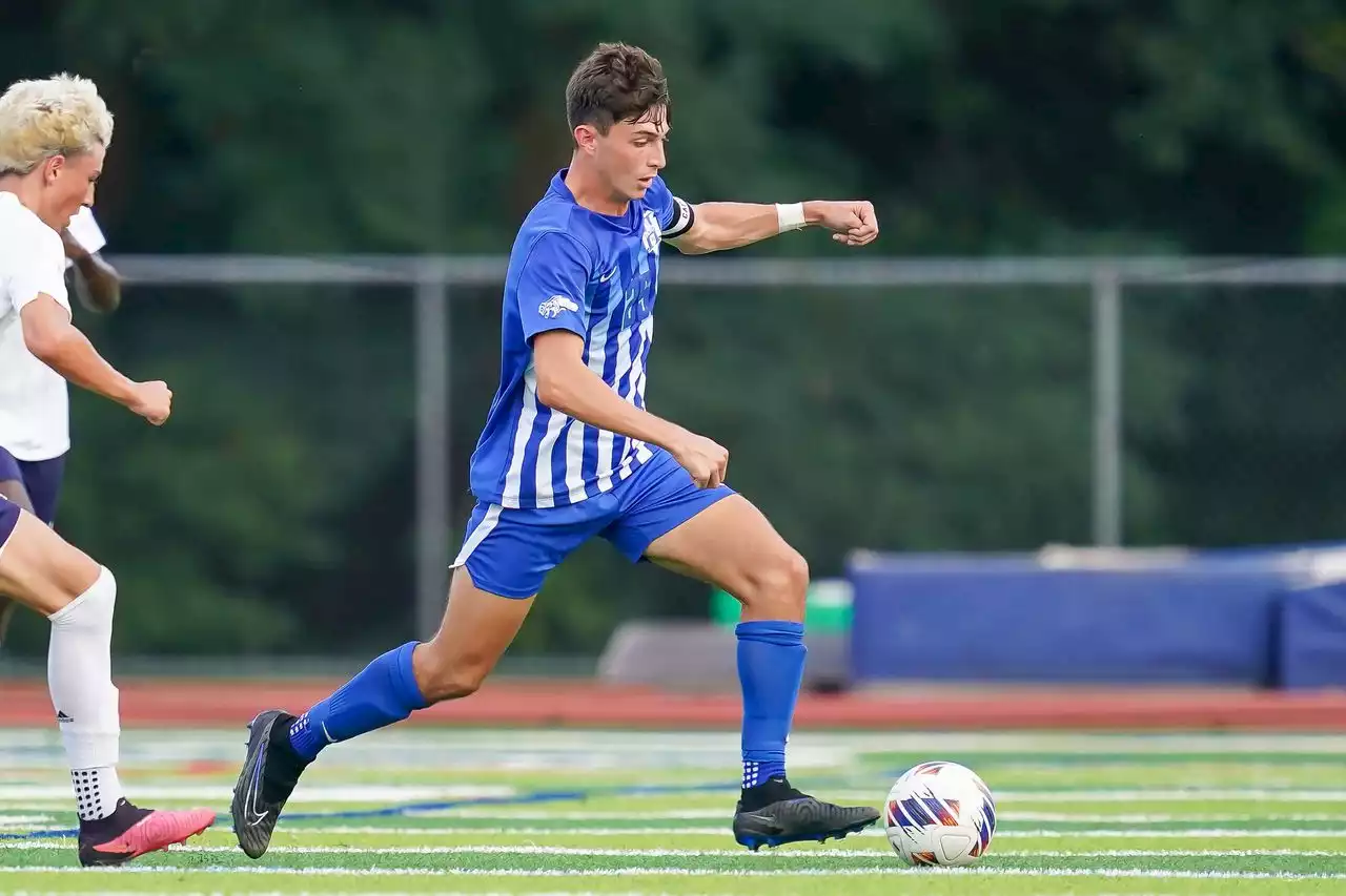 Boys soccer photos: No. 18 Howell at No. 15 Holmdel