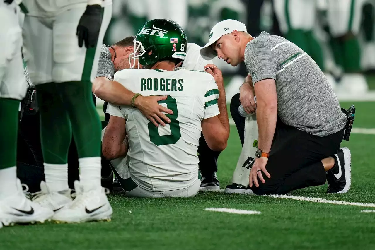 Yankees react to ‘devastating’ Aaron Rodgers injury news, Jets’ dramatic win over Bills