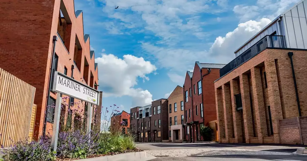 Phase of housing development on banks of River Trent completed